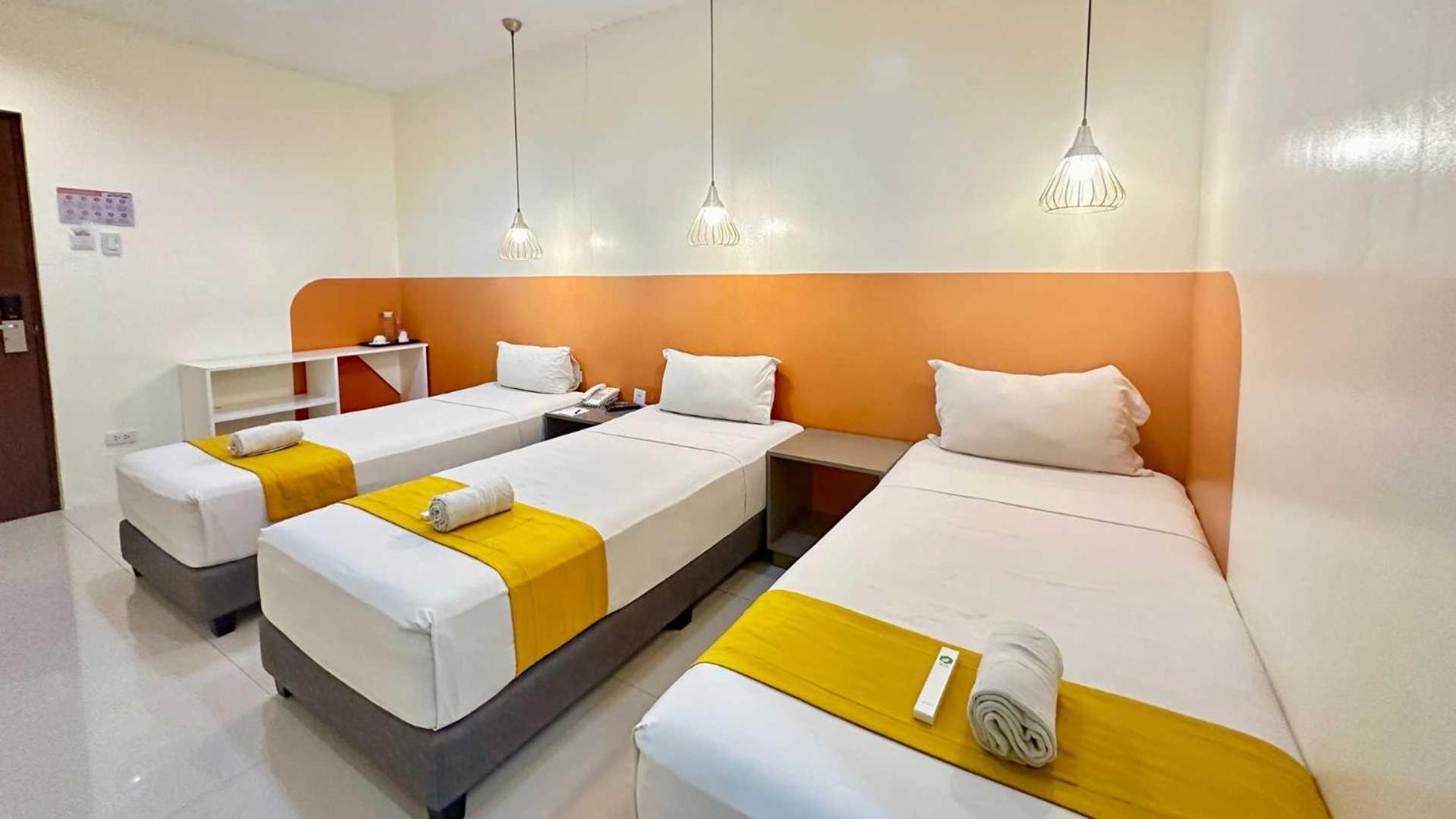 Travelbee Capitol Inn Cebu Extérieur photo