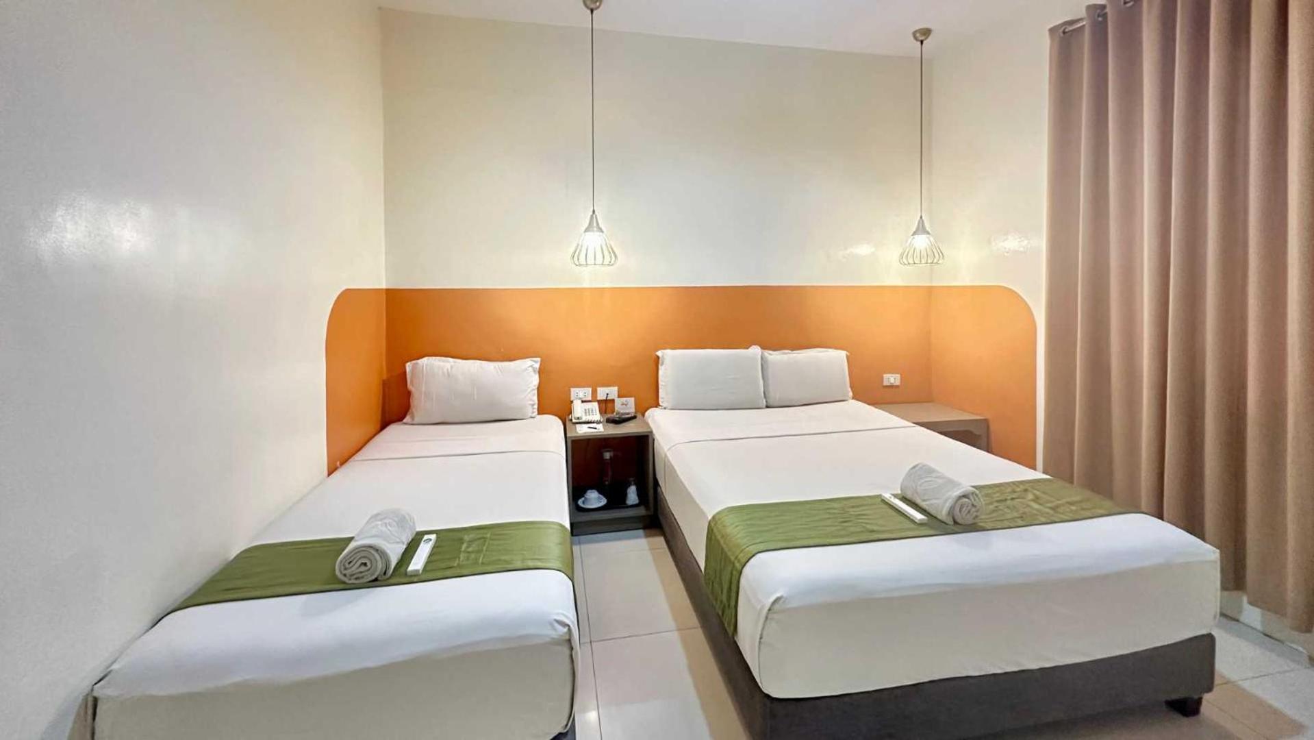 Travelbee Capitol Inn Cebu Extérieur photo