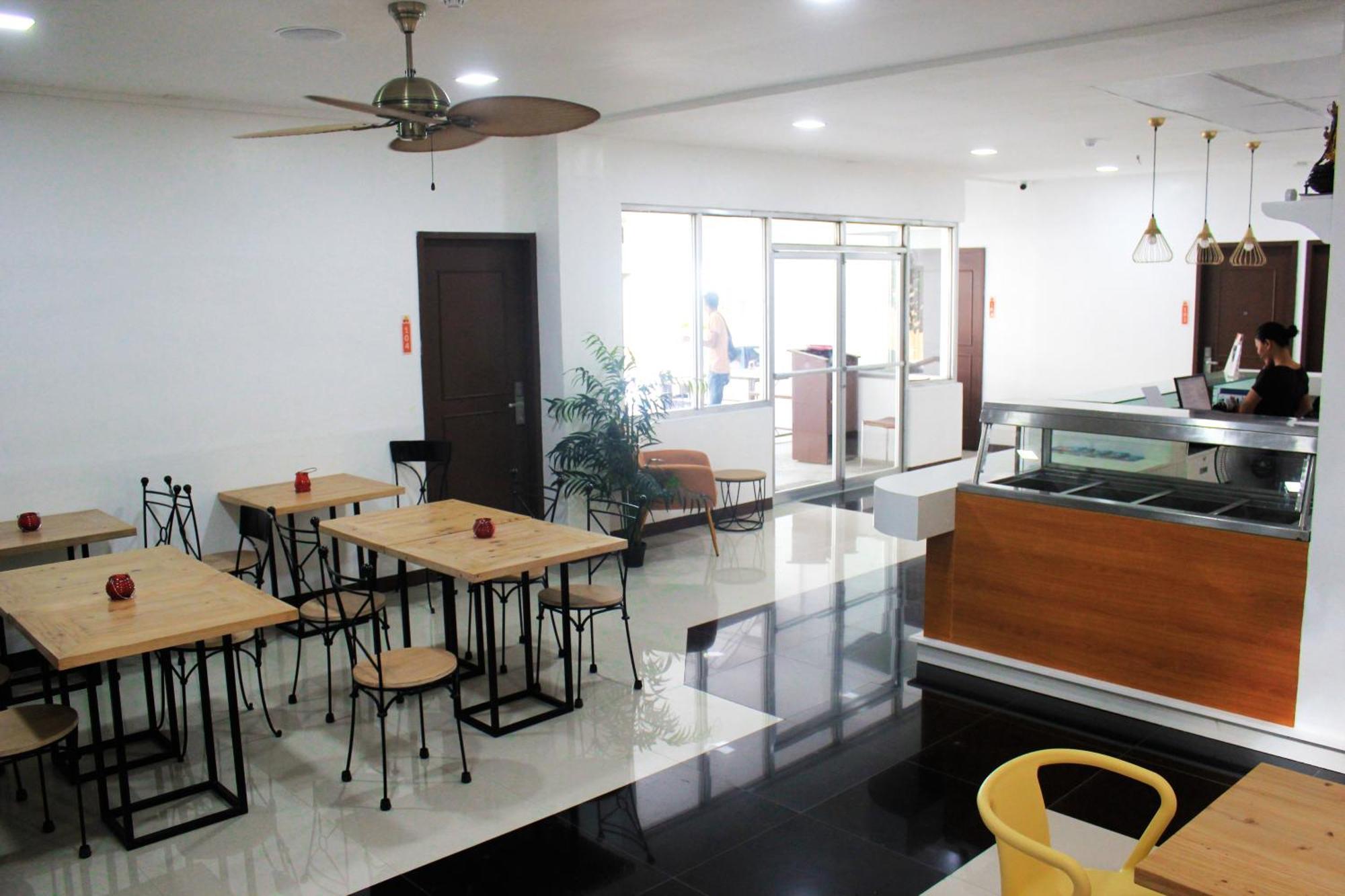 Travelbee Capitol Inn Cebu Extérieur photo